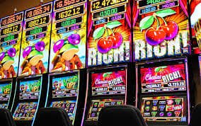 Riwayat permainan Mega Wheel dan hadiah yang diterima pengguna